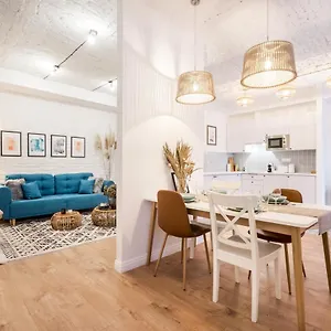 Roomli Boho Chic דירה